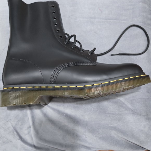 Dr. Martens 1490 Black Leather Boots - Picture 6 of 9